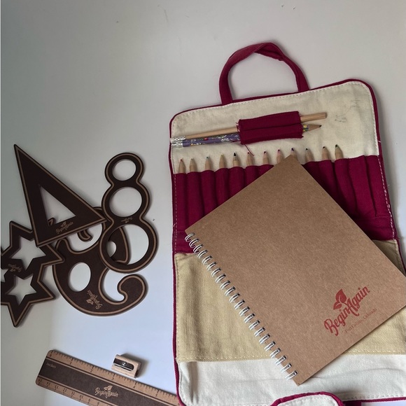 Begin Again Travel Art Set - Picture 3 of 3